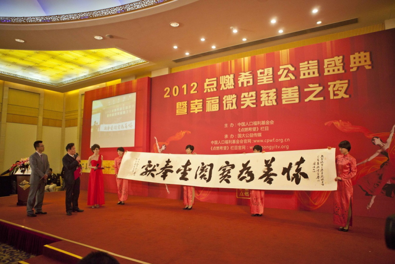 走“两径”求“双成” 特色书法教育 走“两径”求“双成” 特色书法教育