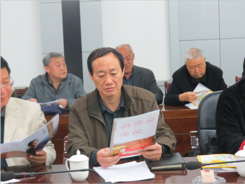 下基层 接地气 为民众 下基层 接地气 为民众